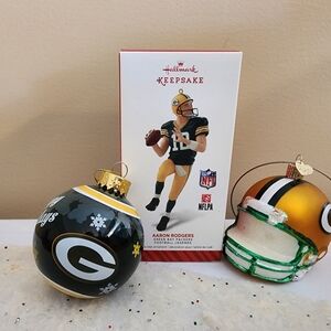 Hallmark Keepsake Green and Gold Packers Ornament Set